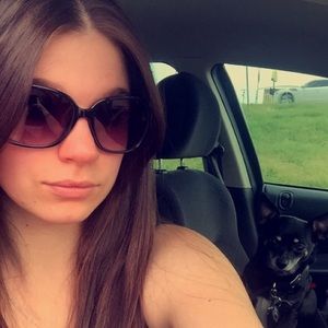 Meet your Posher, Amberlynn